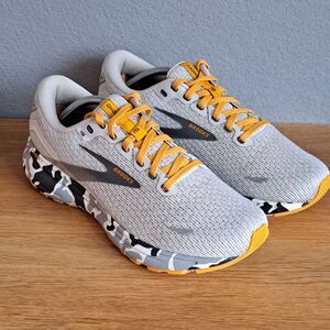 Brooks Ghost 15 Women’s Size 9 Gray Camo Running Walking Shoes 40.5 EU Sneakers